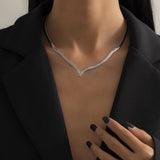 VACAMAMI Street beat metal snake bone V-shaped necklace